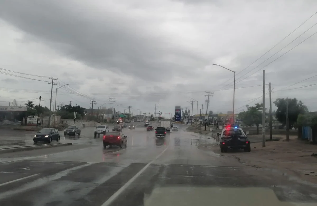 suspenden_clases_5_municipios_de_baja_california_sur_por_huracan_kay-min_1