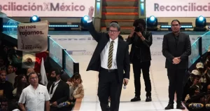 ricardo-monreal-mitin-mexico