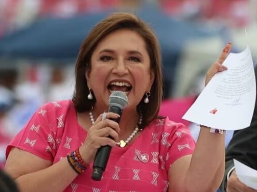 xochitl-firma-con-sangre-compromiso-1024x631