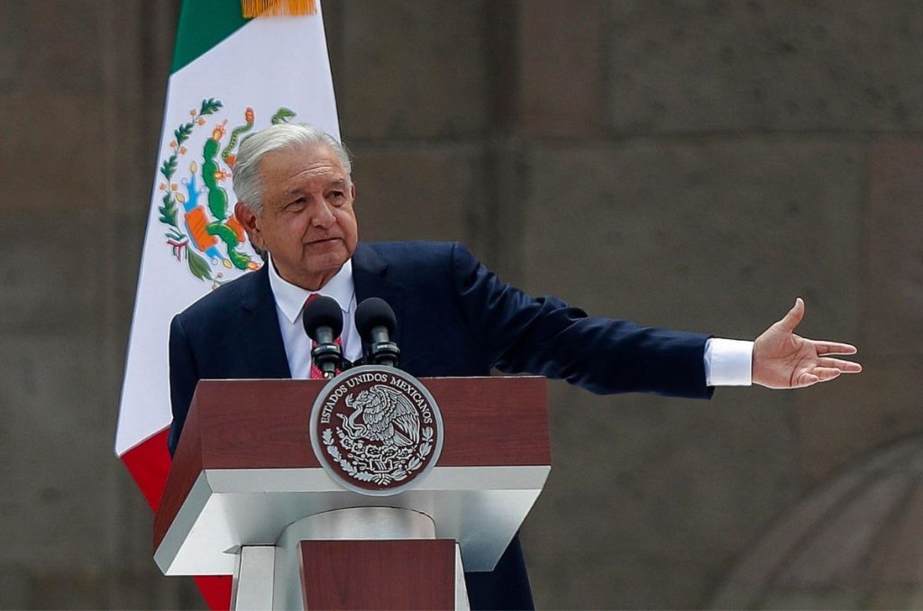 amlo-asegura-combate-corrupcion-genero-ahorros_11zon
