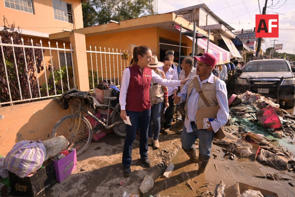 Claudia-Sheinbaum-supervisa-zonas-afectadas-por-inundaciones_-5